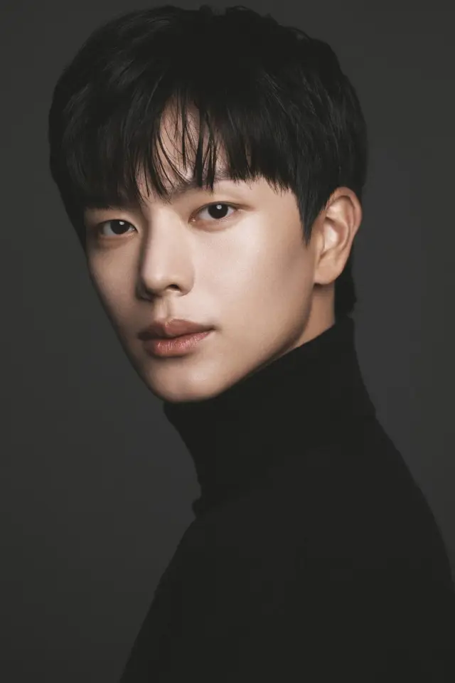 Zdjęcie  (Yook Sung-jae)