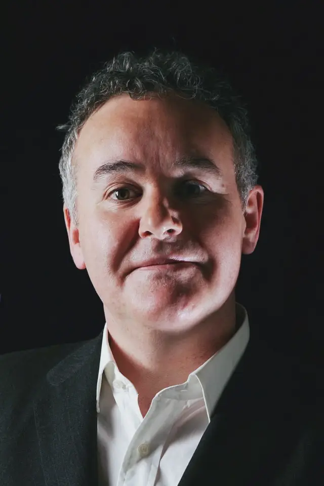 Zdjęcie  (Adam Curtis)