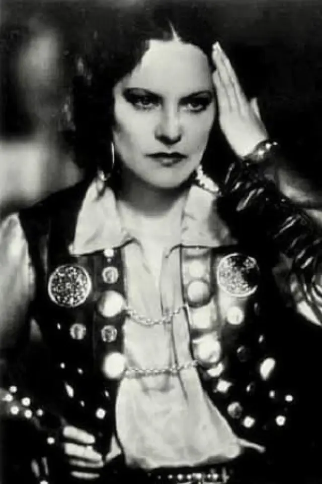 Zdjęcie  (Gina Manès)