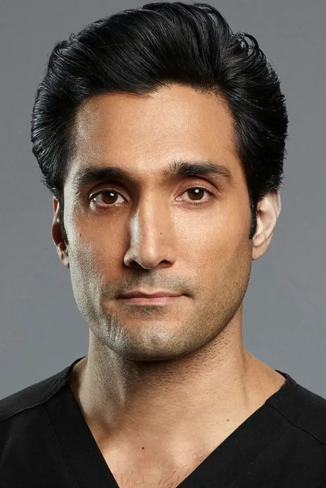 Zdjęcie Dominic Rains