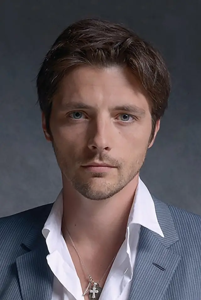 Zdjęcie Raphaël Personnaz