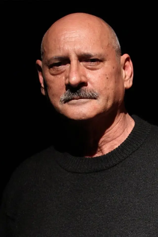 Zdjęcie Gustavo Bueno
