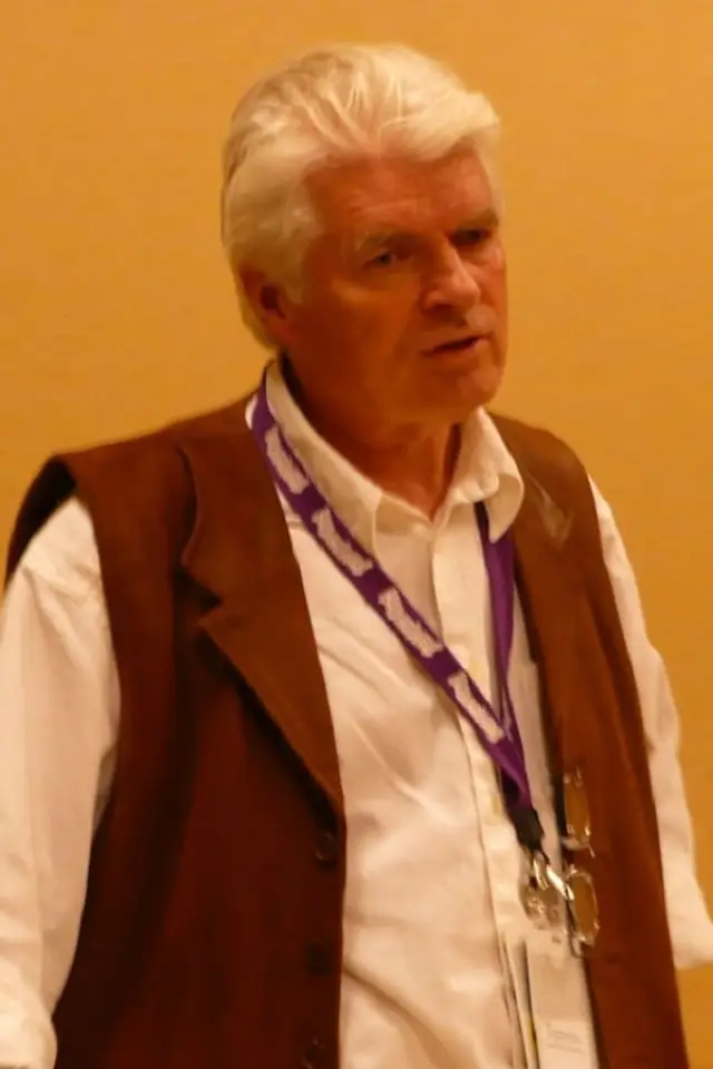 Zdjęcie  (Roger Dean)