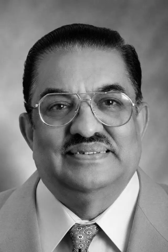 Zdjęcie  (R. N. Jayagopal)
