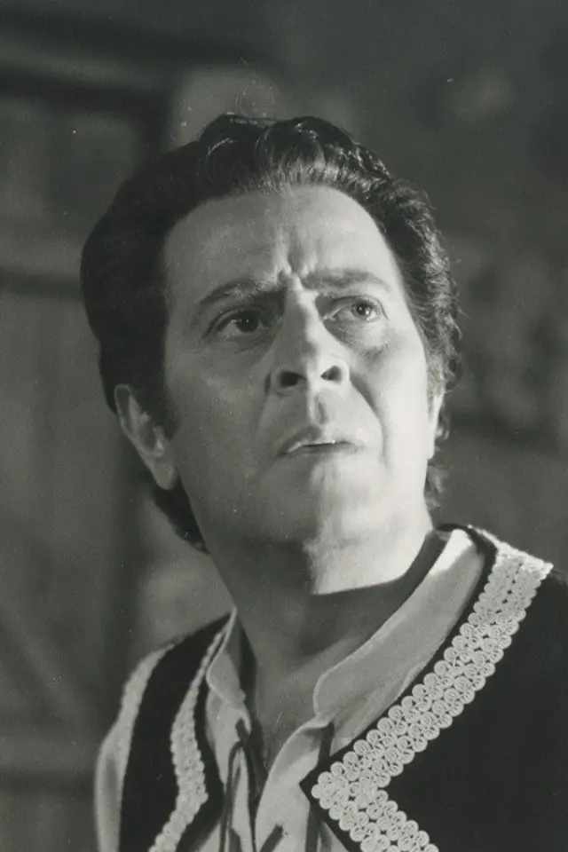 Zdjęcie  (Nikos Kazis)