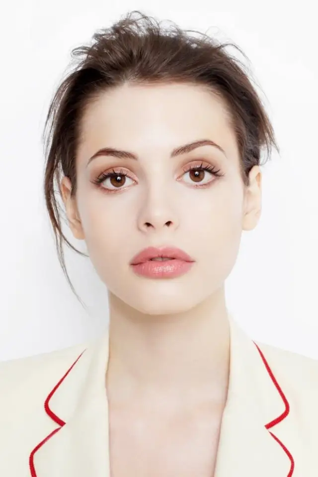 Zdjęcie  (Charlotte Kemp Muhl)