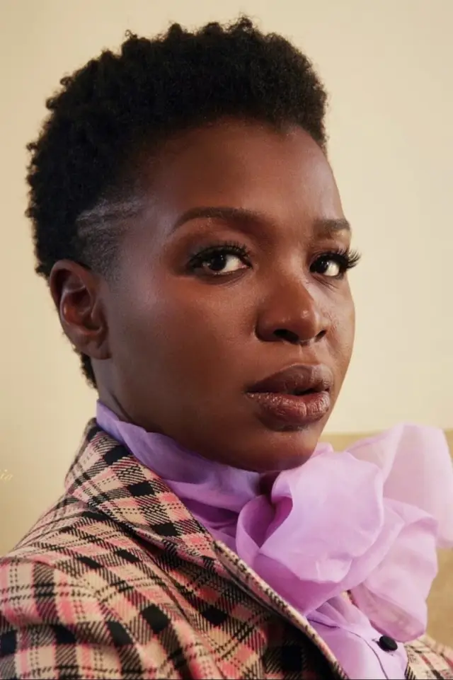Zdjęcie  (Folake Olowofoyeku)