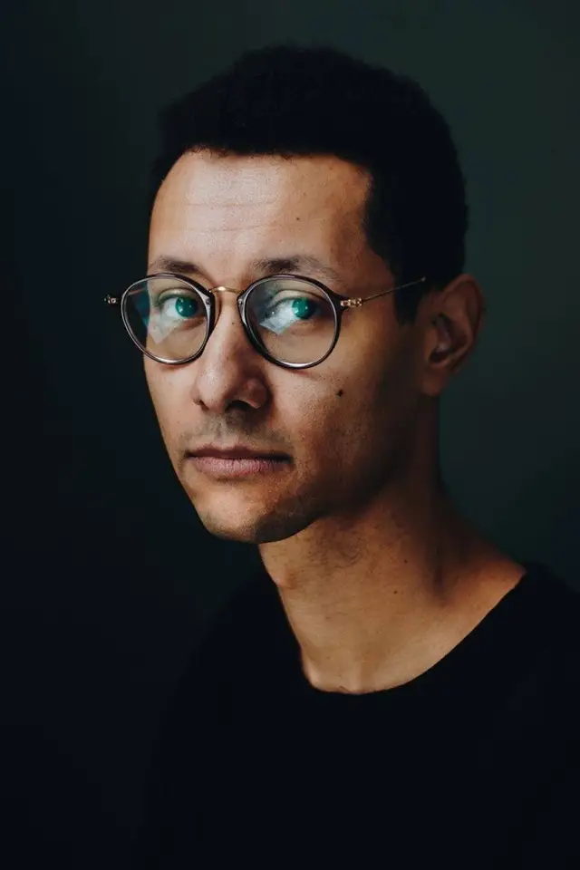 Zdjęcie  (Jim Ashilevi)