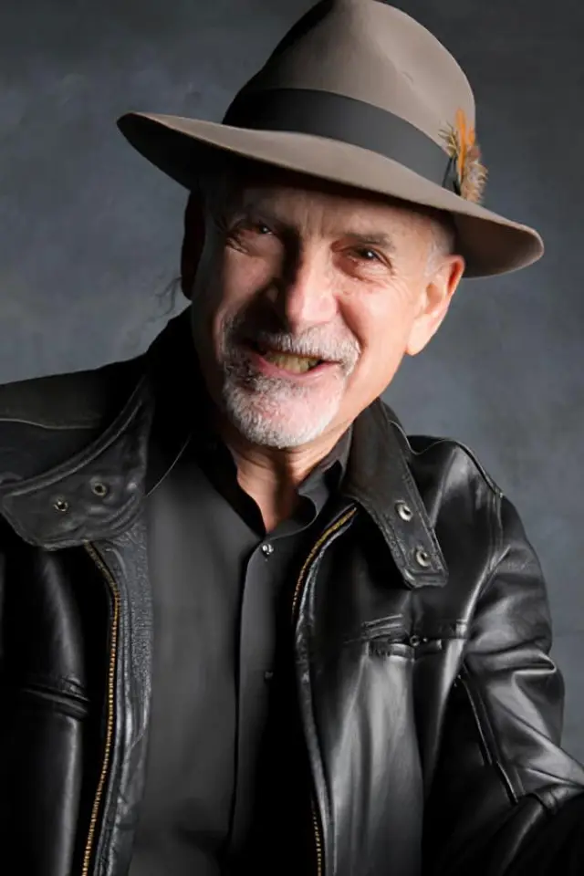 Zdjęcie  (Peter Kinoy)