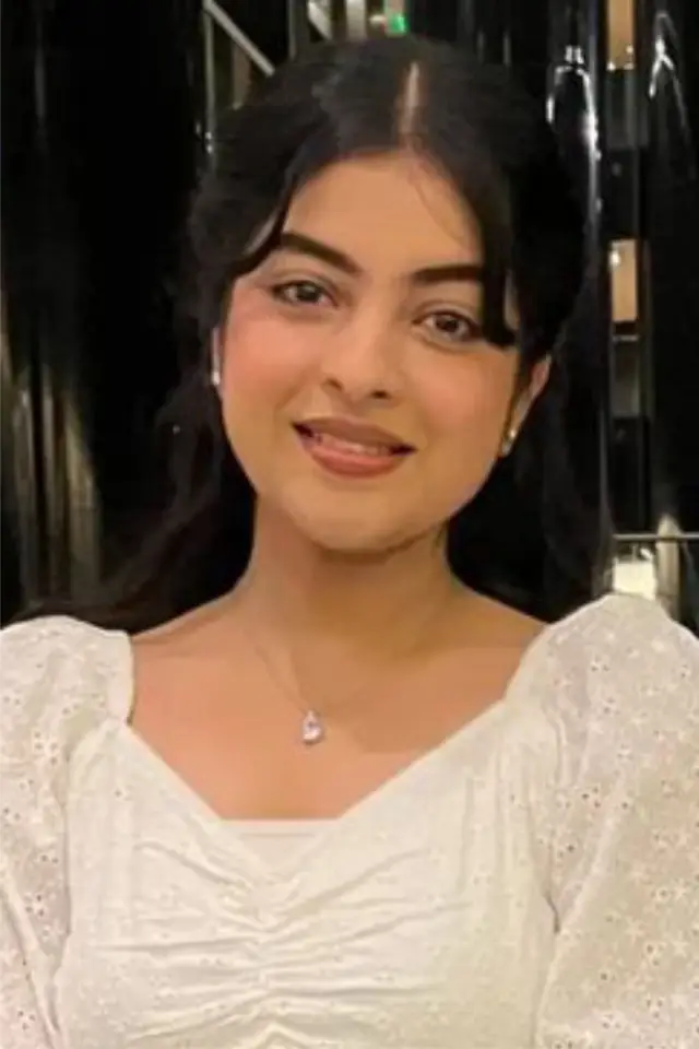 Zdjęcie  (Yuvasri Lakshmi)