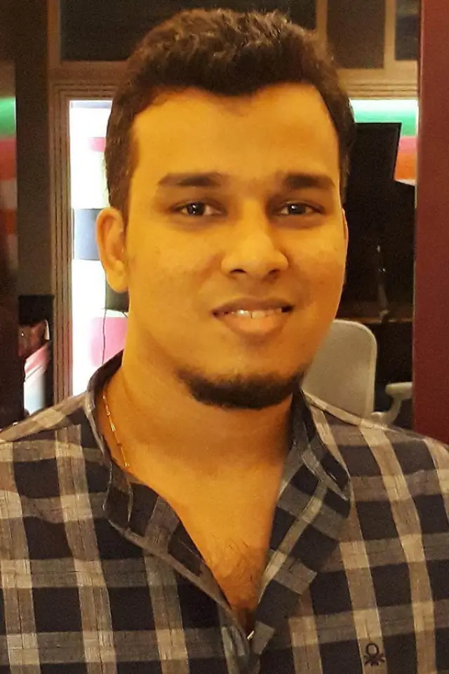 Zdjęcie  (Santhosh Dhayanidhi)