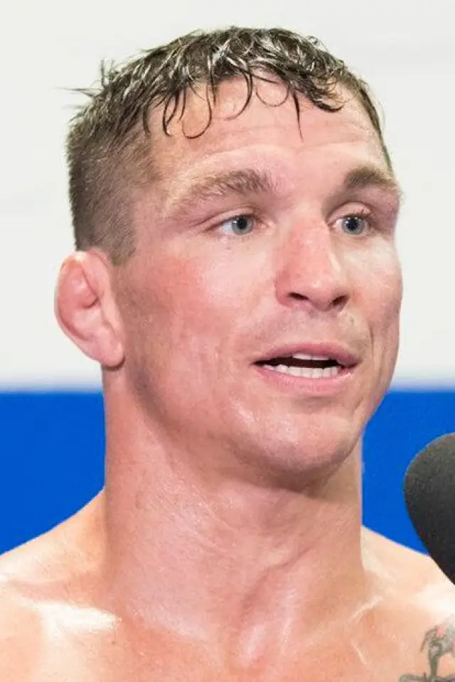 Zdjęcie  (Darren Elkins)