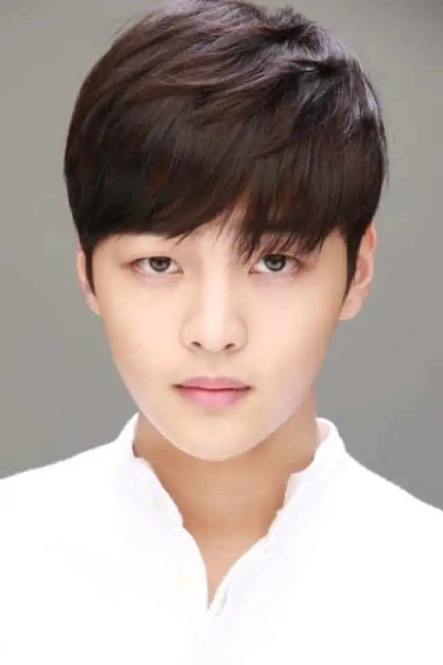 Zdjęcie  (Kim Min-jae)