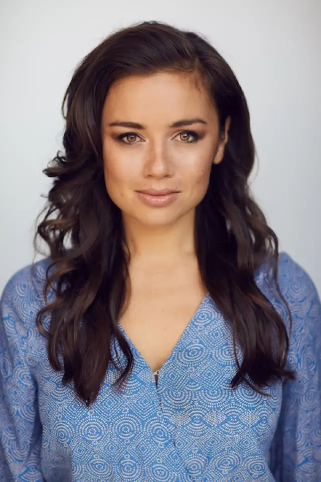 Zdjęcie  (Alinta Chidzey)
