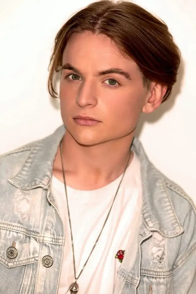 Zdjęcie  (Shane Francis Smith)