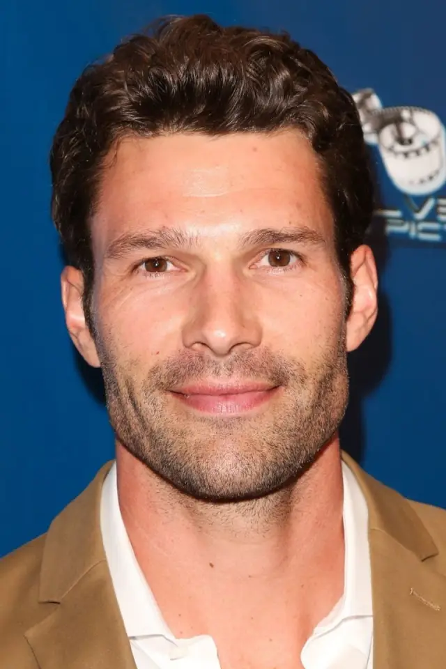Zdjęcie  (Aaron O'Connell)