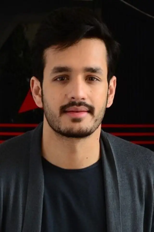 Zdjęcie  (Akhil Akkineni)