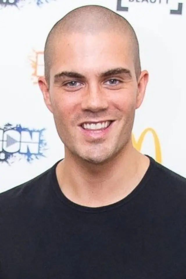 Zdjęcie  (Max George)