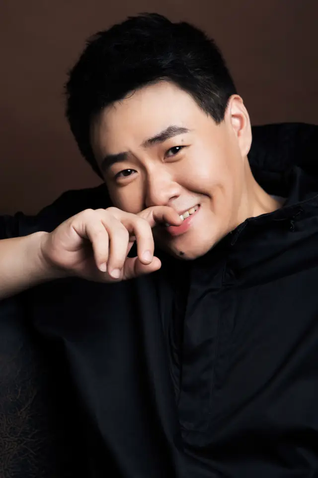Zdjęcie  (Ding Wenbo)
