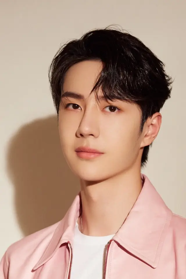 Zdjęcie Wang Yibo