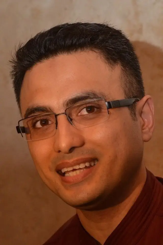 Zdjęcie  (Rizal Djibran)