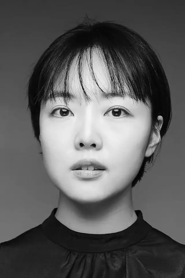 Zdjęcie Kang Jin-ah (Kang Jin-ah)