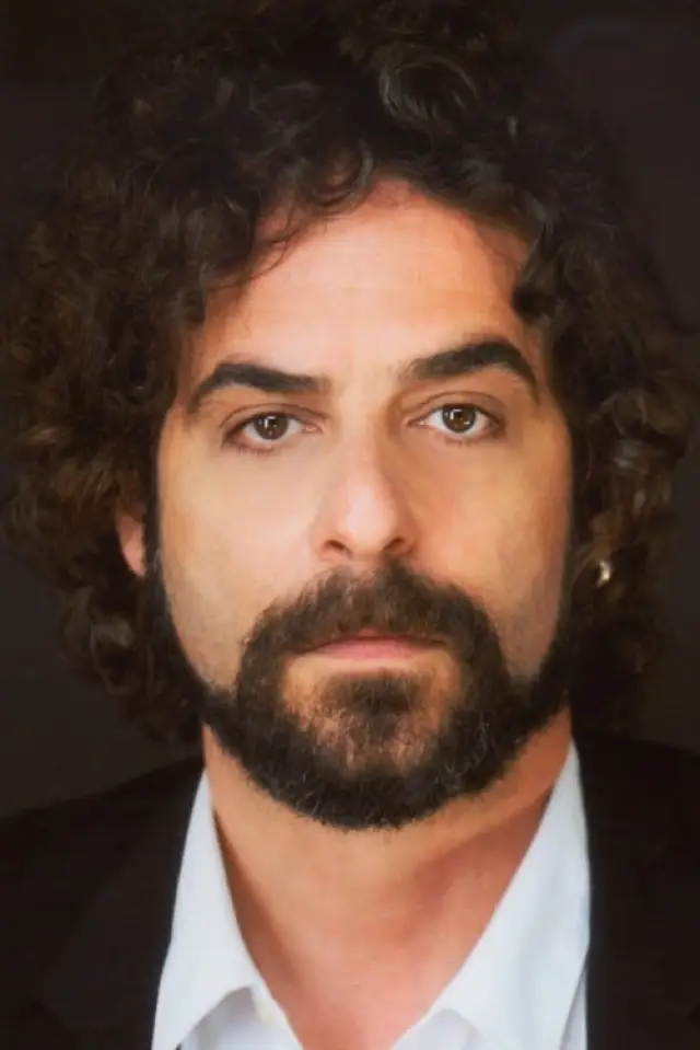 Zdjęcie Alex Karzis