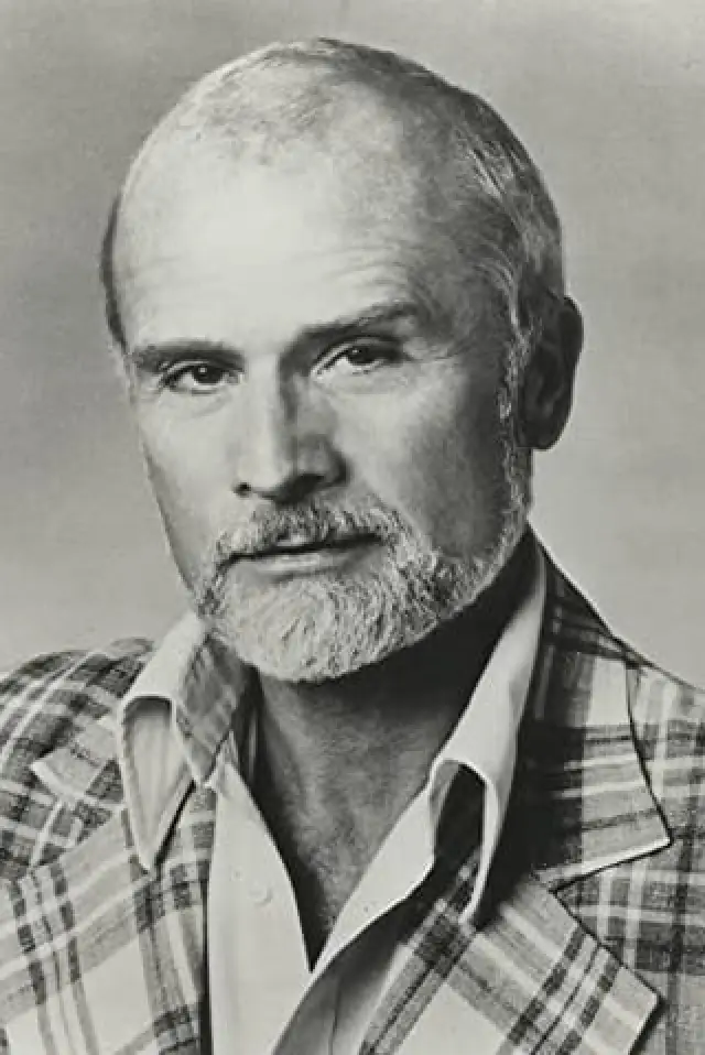 Zdjęcie  (Louis Edmonds)