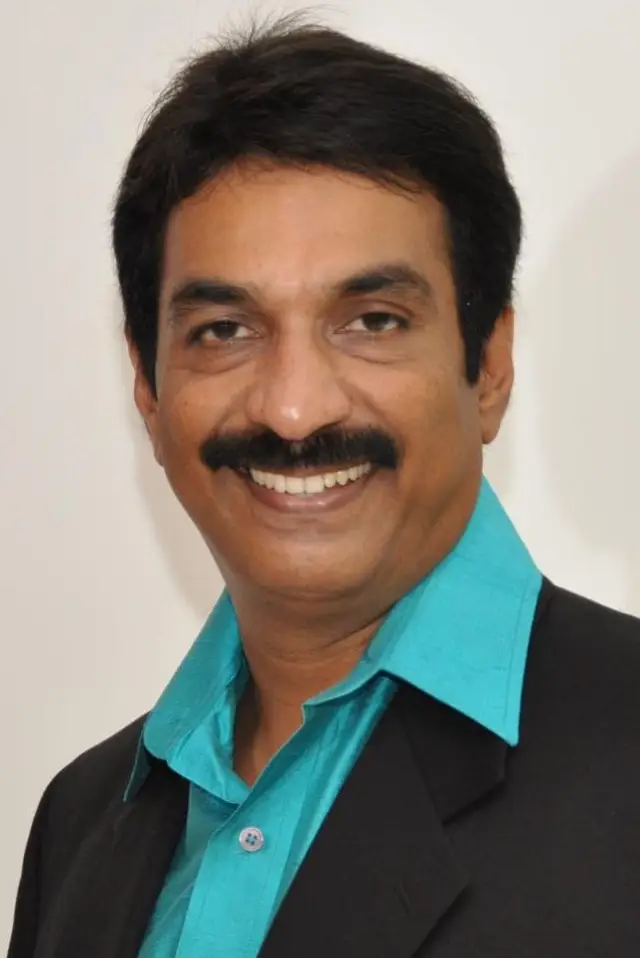Zdjęcie  (Unni Menon)