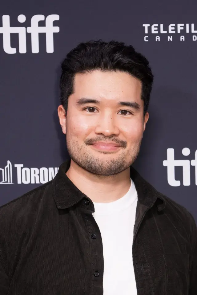 Zdjęcie  (Lloyd Lee Choi)