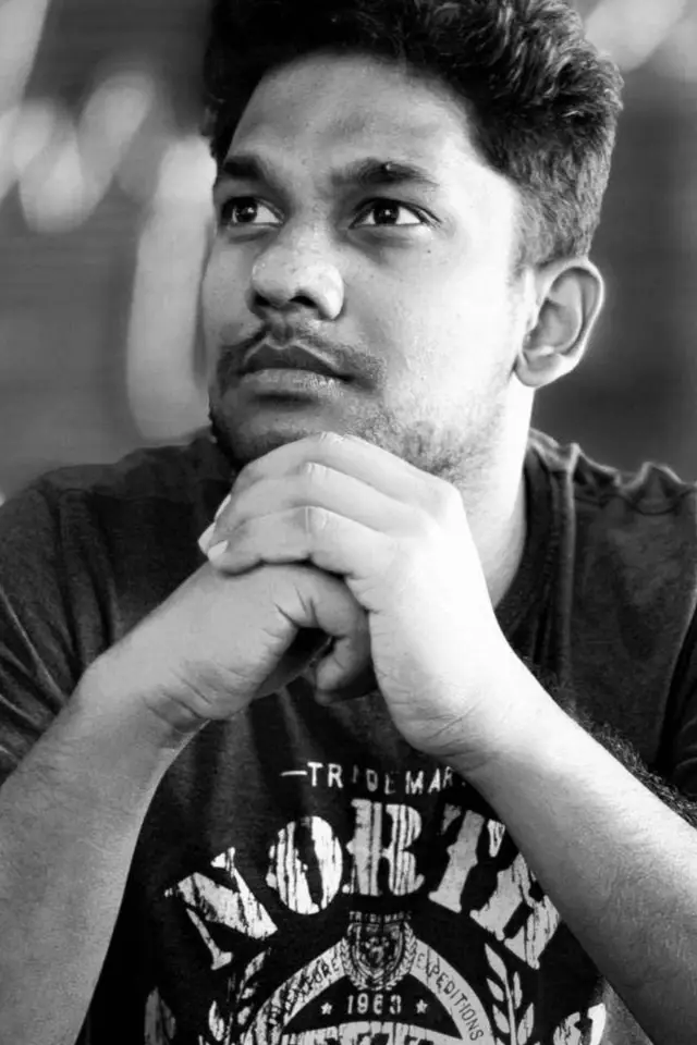 Zdjęcie  (Vignesh Raja)