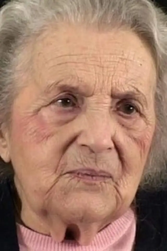 Zdjęcie  (Lise London)