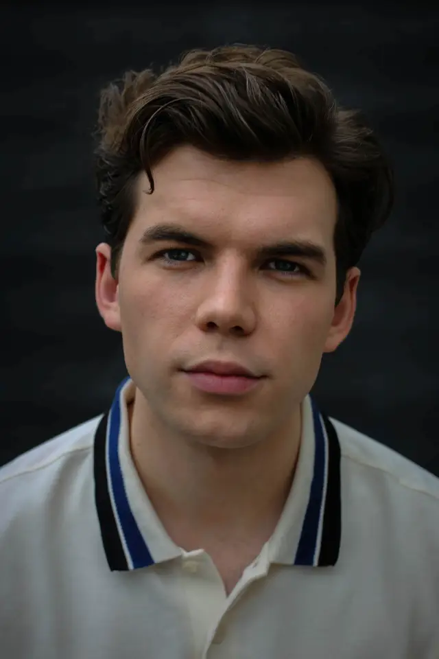 Zdjęcie  (Luke Newton)