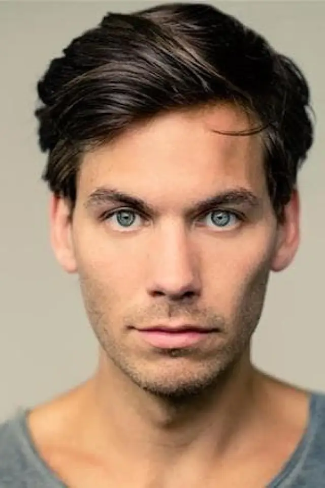Zdjęcie  (Alex Mills)