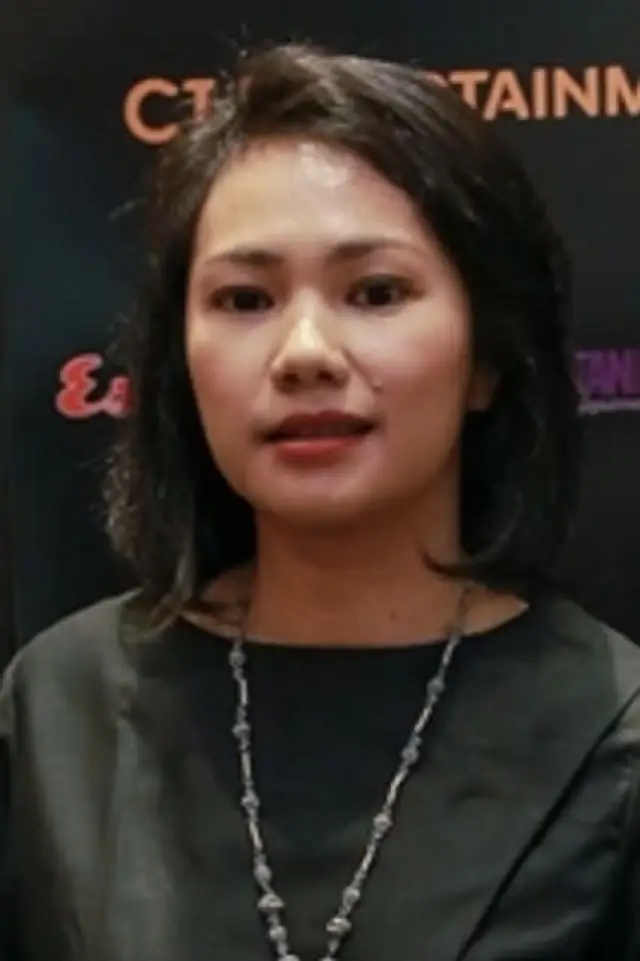 Zdjęcie Tia Hasibuan (Tia Hasibuan)