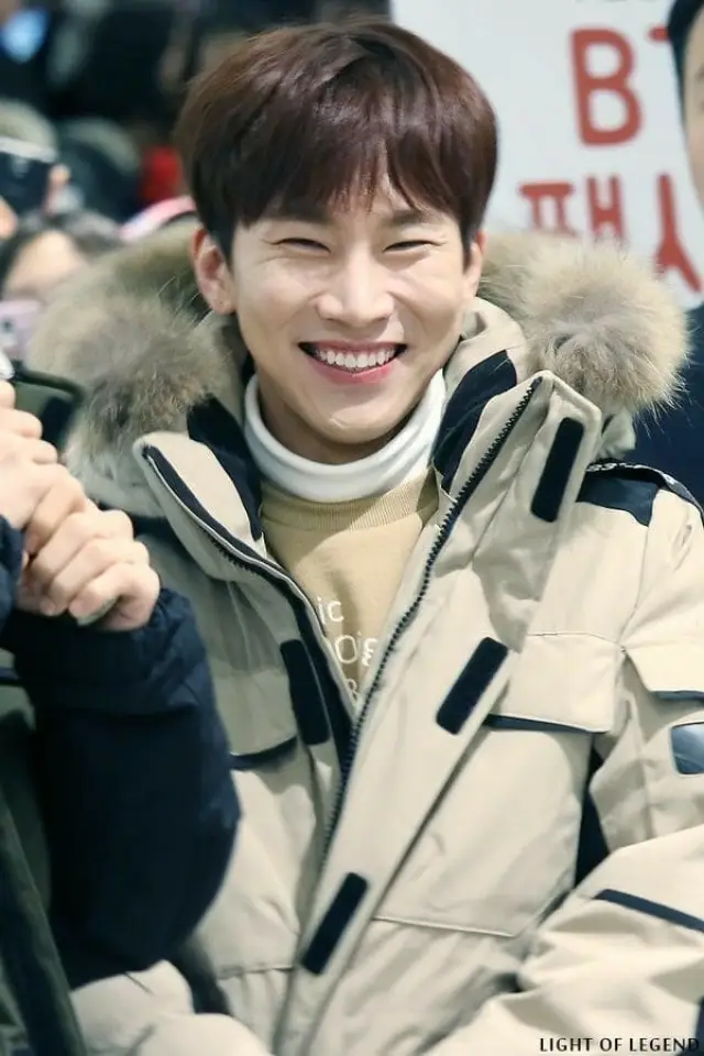 Zdjęcie  (Seo Eun-kwang)