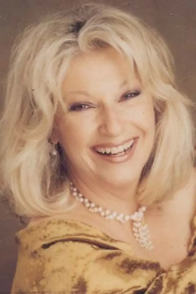 Zdjęcie  (Beth Maitland)