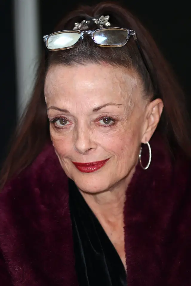 Zdjęcie  (Lisa Loring)