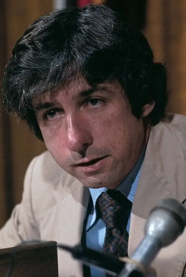 Zdjęcie  (Tom Hayden)
