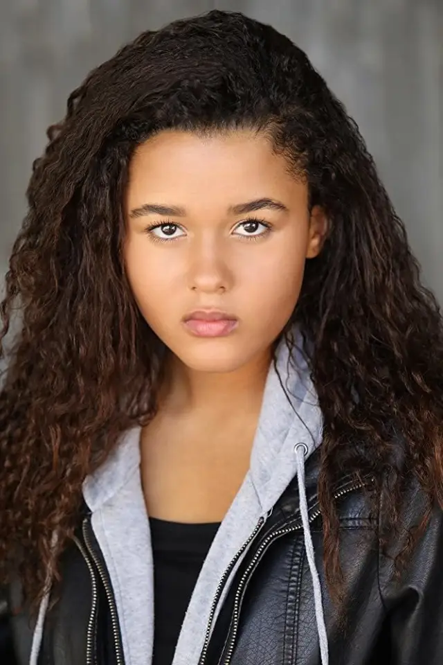 Zdjęcie  (Jordan Alexa Davis)
