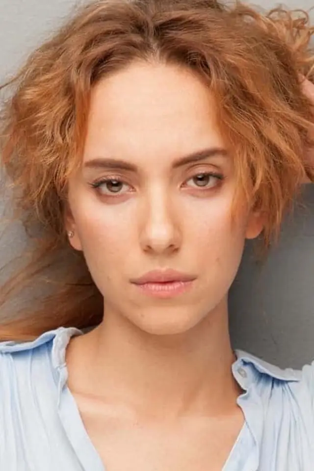 Zdjęcie Duygu Sarişin