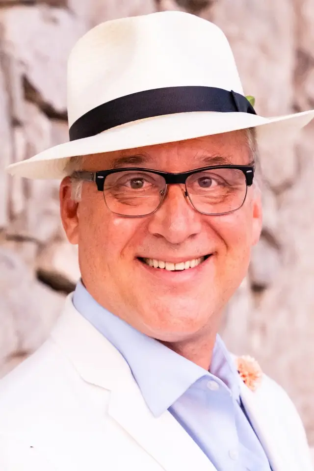 Zdjęcie Michael Frost Beckner