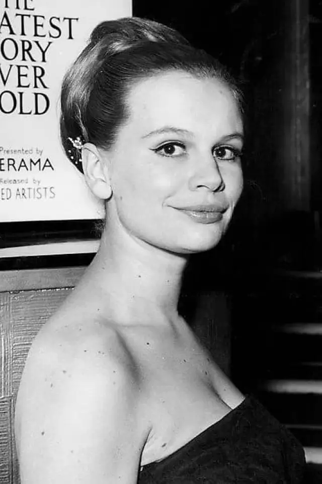 Zdjęcie  (Joanna Dunham)