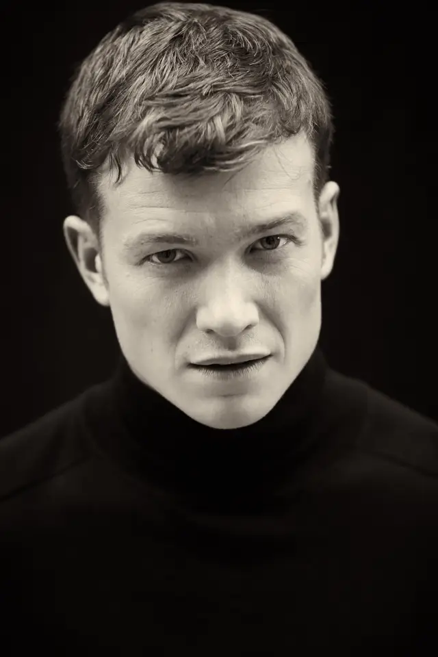 Zdjęcie Ed Speleers