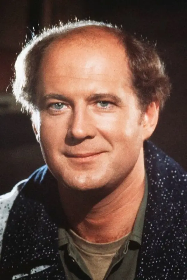 Zdjęcie Dawid Ogden Stirs (David Ogden Stiers)