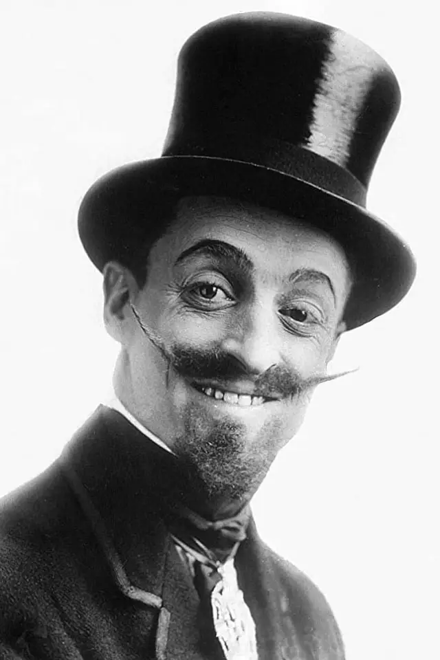 Zdjęcie Leo White