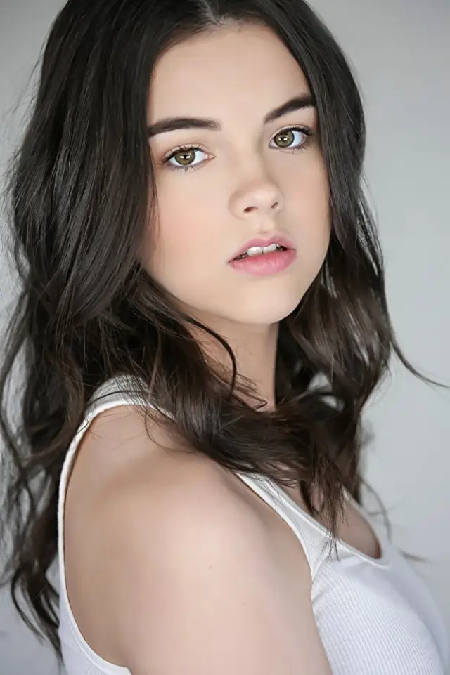 Zdjęcie  (Merit Leighton)