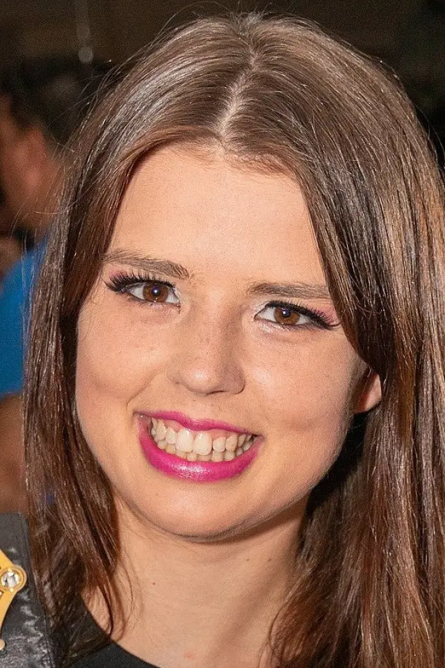 Zdjęcie  (Zoe Dines)