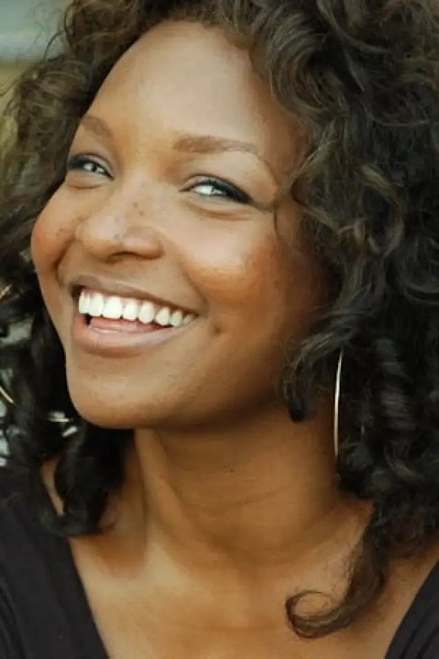 Zdjęcie  (J. Nicole Brooks)
