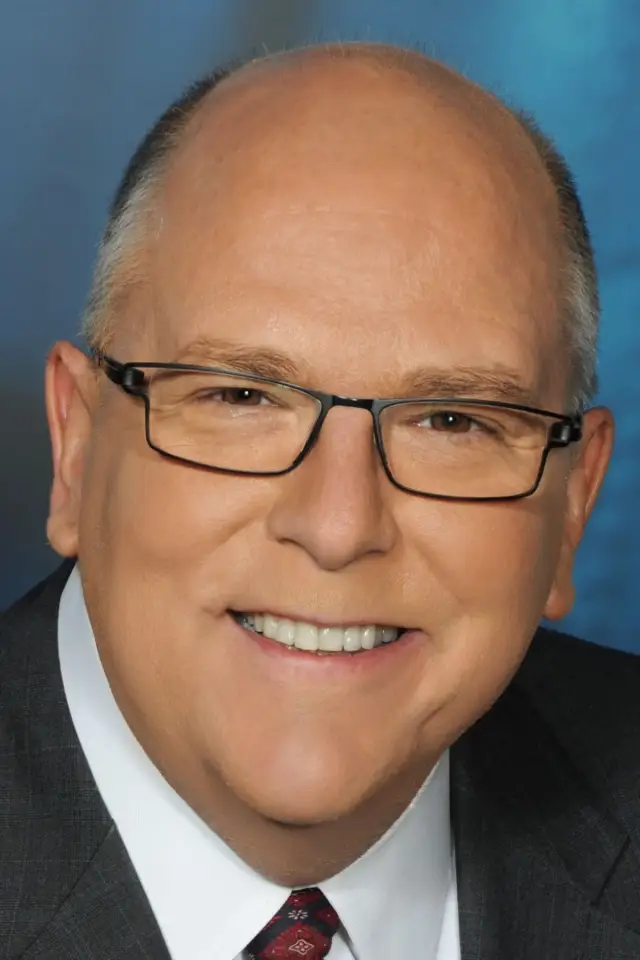 Zdjęcie  (Tom Skilling)